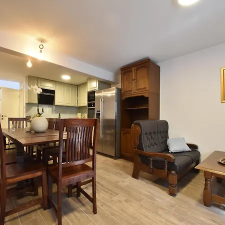 Apartamento In Near Diocletian's Palace Split